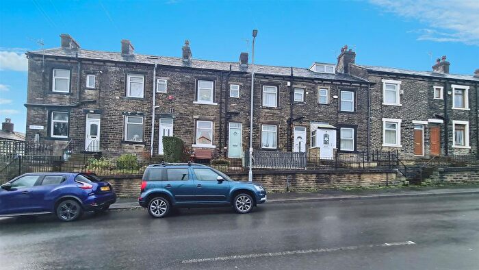 3 Bedroom Terraced House For Sale In Jer Lane, Bradford, BD7