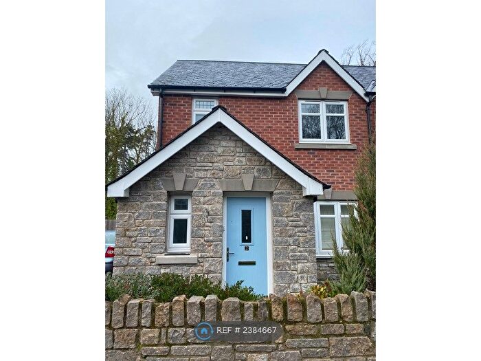 3 Bedroom Semi-Detached House To Rent In Plas Y Coed, Bangor, LL57