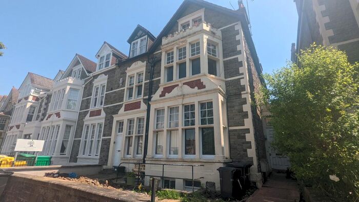 2 Bedroom Maisonette To Rent In Belvedere Road, Westbury Park, Bristol, BS6