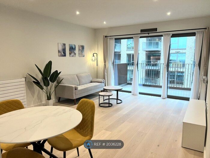 1 Bedroom Flat To Rent In Royal Crest Avenue, London, E16