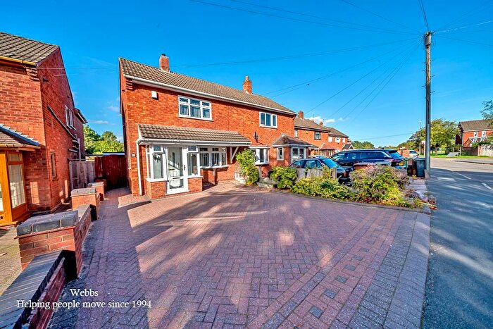 2 Bedroom Semi-Detached House For Sale In Church Way, Walsall, WS4