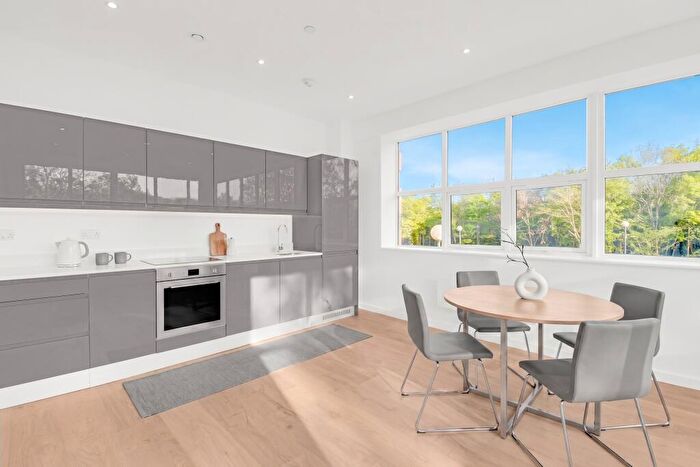 2 Bedroom Flat To Rent In **Limited Offer: £. Rent Contribution - Sunrise Parkway, Milton Keynes, MK14