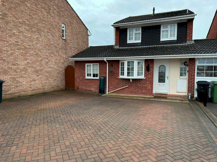 4 Bedroom Semi-Detached House To Rent In Grosvenor Place, Bobblestock, Hereford, HR4