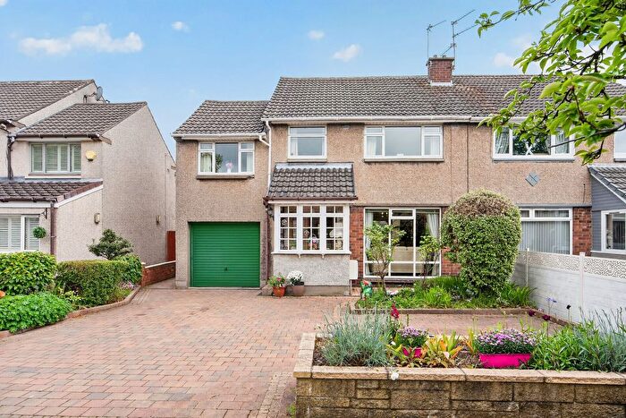 4 Bedroom Semi-Detached House For Sale In Oxgang Road, Grangemouth, FK3