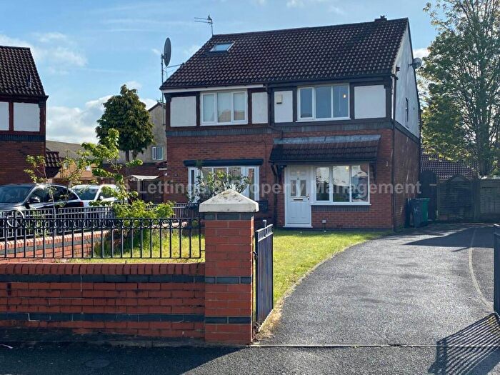 2 Bedroom Semi Detached House To Rent In Wynne Close, Beswick, Manchester, M11