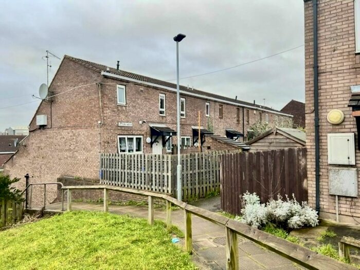 3 Bedroom Terraced House To Rent In Litton Walk, Barnsley, S70