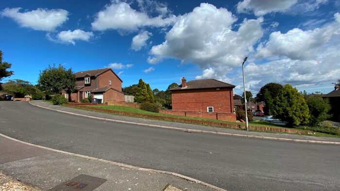 3 Bedroom Property To Rent In Westgate Close, Canterbury CT2