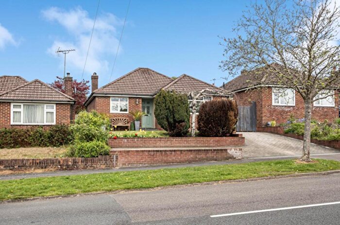 3 Bedroom Detached Bungalow For Sale In Bodycoats Road, Chandler's Ford, SO53