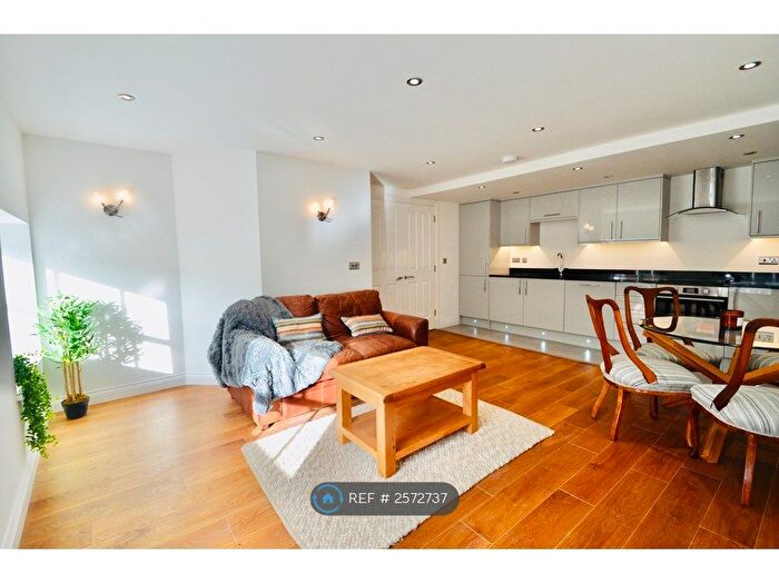 2 Bedroom Flat To Rent In St Marys House, Nottingham, NG1