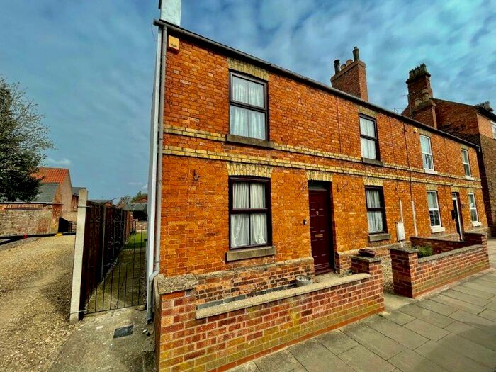 2 Bedroom Semi-Detached House To Rent In East Street, Crowland, PE6
