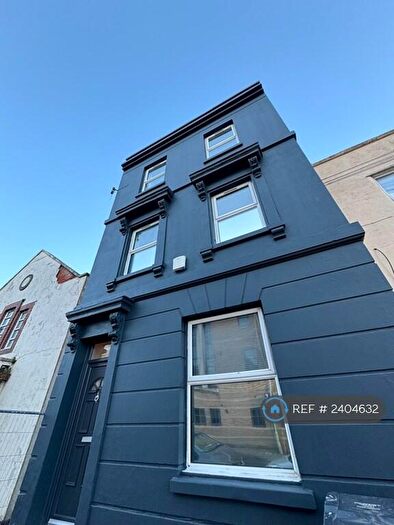 6 Bedroom End Of Terrace House To Rent In Park Road, Gloucester, GL1