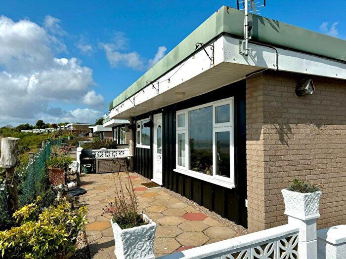 2 Bedroom Park Home For Sale In Fort Road, Lavernock, Penarth, CF64