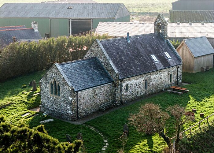 2 Bedroom Property For Sale In Lambston, Haverfordwest, SA62