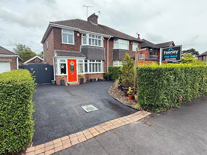3 Bedroom Semi-Detached House For Sale In The Oval, Werrington, Stoke On Trent, ST9