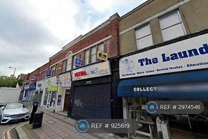 5 Bedroom Flat To Rent In Parson St, London, NW4
