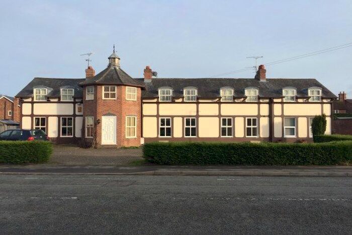 2 Bedroom Flat To Rent In Chester Road Lavister, Wrexham, LL12