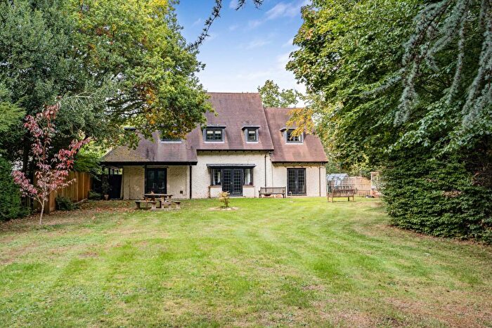 5 Bedroom Detached House For Sale In Priorsfield Road, Godalming, Surrey, GU7