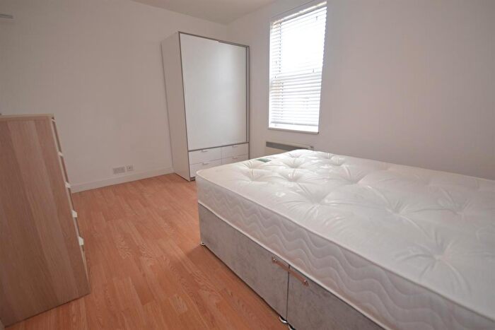 Studio To Rent In Charles Street, Reading, Berkshire, RG1