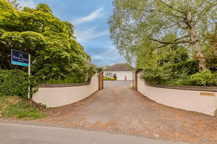 4 Bedroom Bungalow For Sale In Gawsworth Road, Gawsworth, Macclesfield, Cheshire, SK11