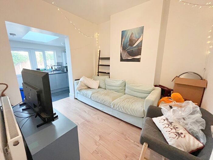 3 Bedroom Semi-Detached House To Rent In Eltisely Road, Ilford., IG1