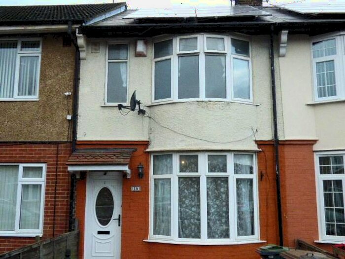 2 Bedroom Terraced House To Rent In St Monica`s Avenue, Luton, LU3