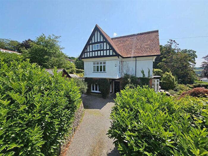 6 Bedroom Semi-Detached House For Sale In Whitchurch Road, Tavistock, PL19