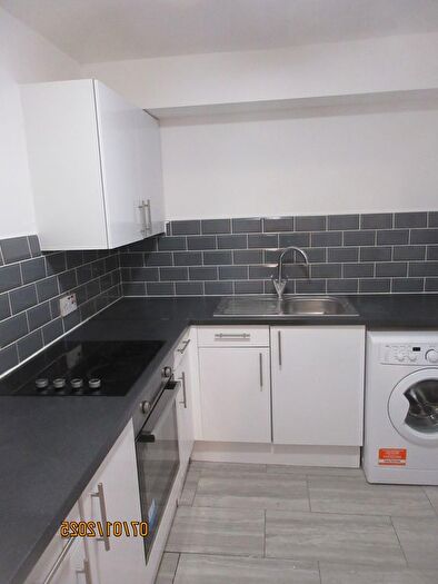 2 Bedroom Flat To Rent In Leaside Road, London, E5