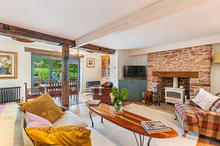 4 Bedroom Barn Conversion For Sale In Abbotskerswell, Newton Abbot, TQ12