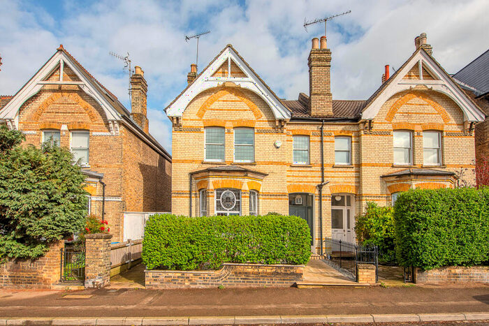 4 Bedroom Semi-Detached House For Sale In Kings Road, Kingston Upon Thames, KT2