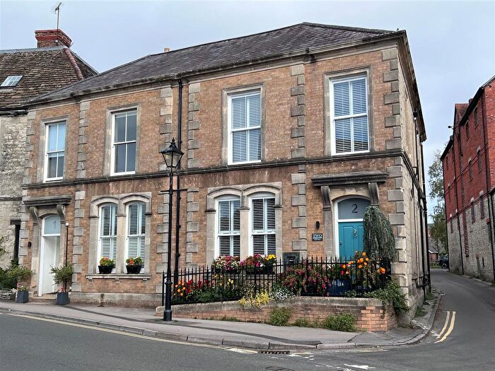 2 Bedroom Flat For Sale In Castle Street, Mere, Warminster, BA12