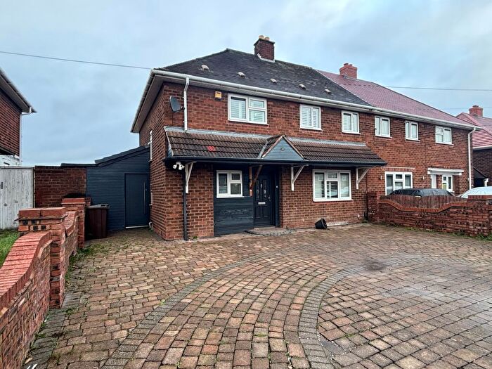 4 Bedroom Semi Detached House To Rent In Burcot Avenue, Wolverhampton, WV1