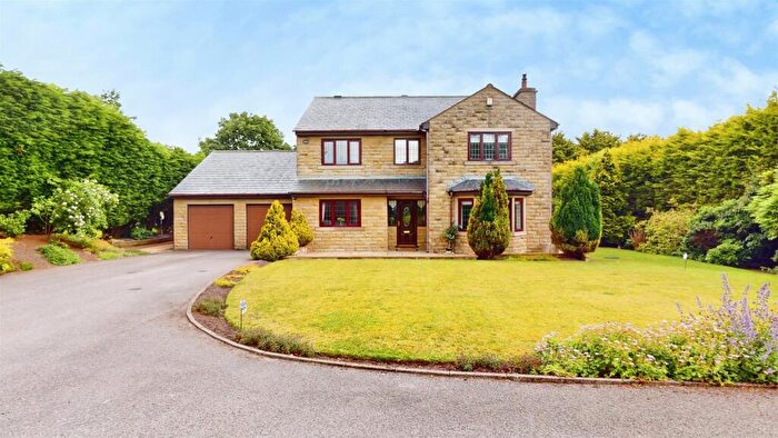 4 Bedroom Detached House For Sale In Burned Road, Shelf, Halifax, HX3