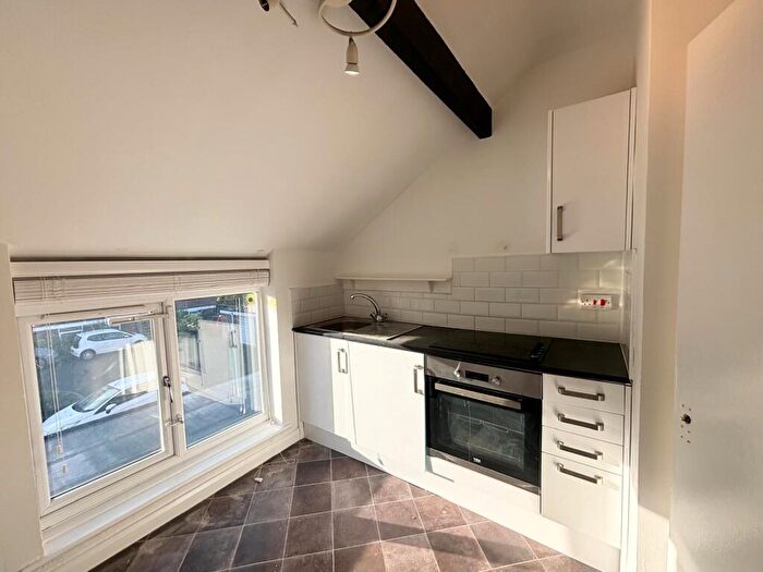 2 Bedroom Apartment To Rent In Eastfield Road, Leamington Spa, CV32