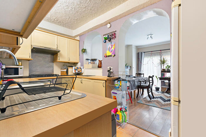 3 Bedroom Terraced House For Sale In Bordesley Road, Morden, SM4