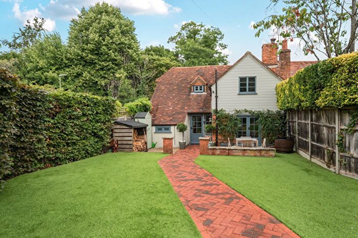 3 Bedroom Semi-Detached House For Sale In The Street, West Clandon, GU4