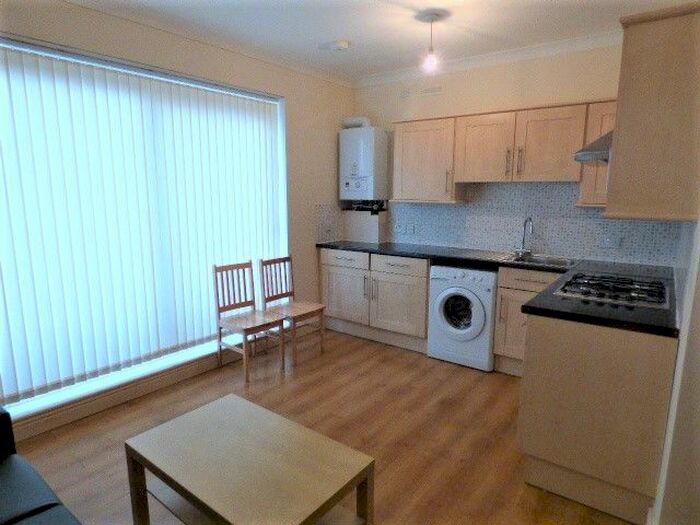 1 Bedroom Flat To Rent In St Stephen's Road, Bow, E3