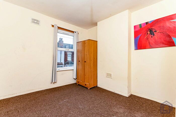3 Bedroom Terraced House For Sale In , Reginald Road, Birmingham, B8