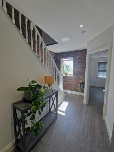 3 Bedroom Flat To Rent In Voss Street, London, E2