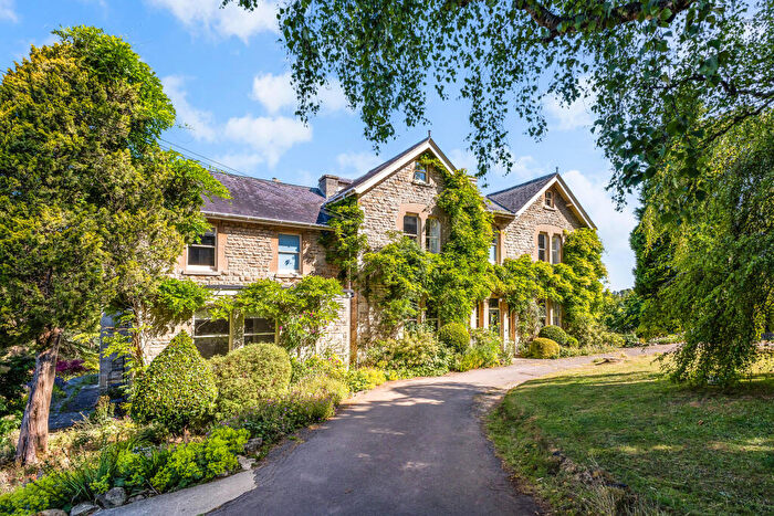 6 Bedroom Detached House For Sale In Lower Littleworth, Amberley, GL5