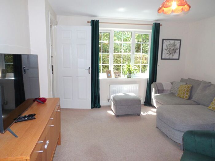 3 Bedroom Property To Rent In Wharf Gardens, Nottingham, NG13