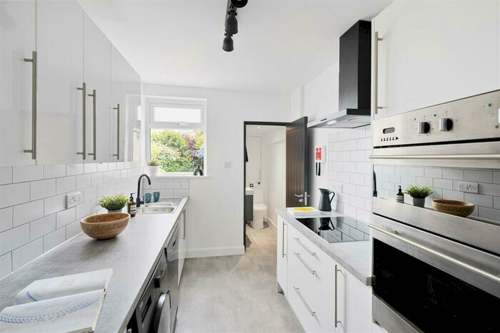 6 Bedroom House To Rent In Conygre Road, Filton, Bristol, BS34