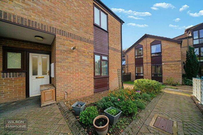 2 Bedroom Flat For Sale In Farmborough Close, Harrow, HA1