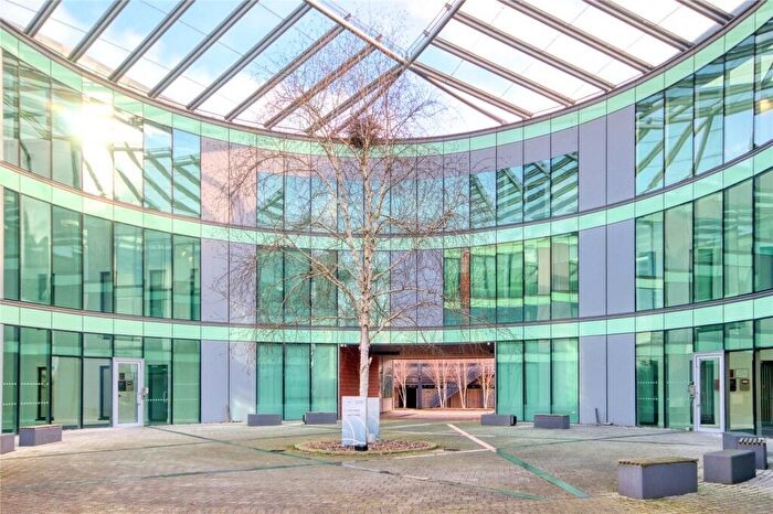 1 Bedroom Apartment For Sale In Wokingham Road, Bracknell, Berkshire, RG42