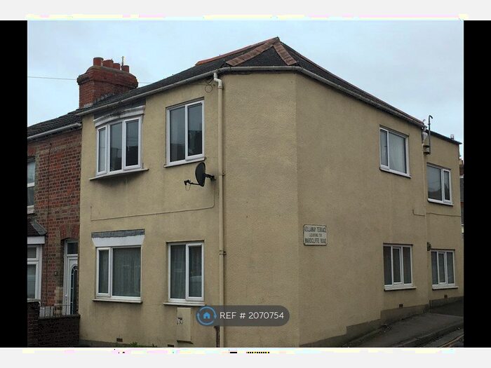 2 Bedroom Flat To Rent In Newstead Road, Weymouth, DT4