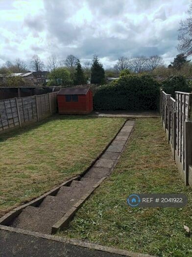 3 Bedroom Semi-Detached House To Rent In Glenside Avenue, Manchester, M18