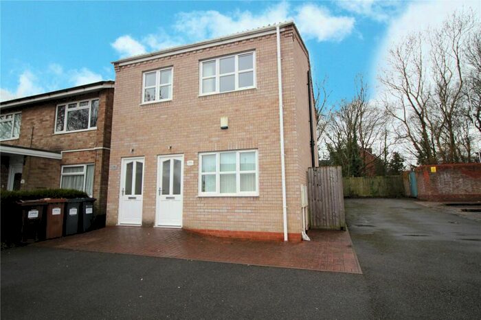 2 Bedroom Maisonette To Rent In Rowood Drive, Solihull, West Midlands, B92