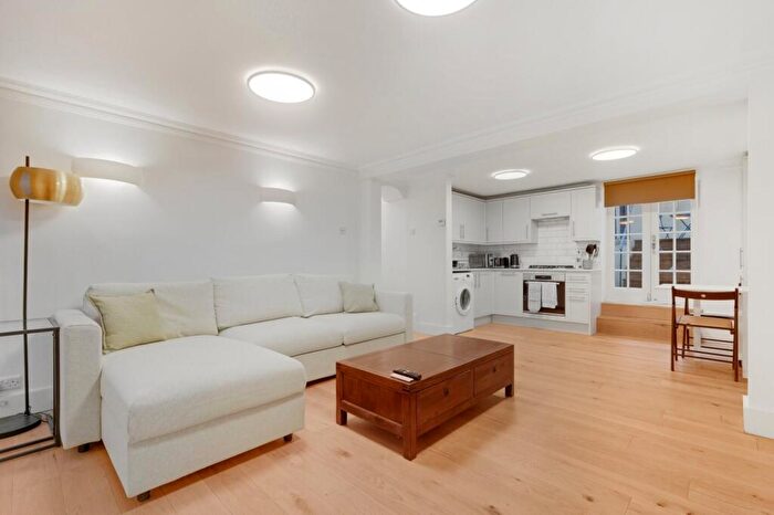 1 Bedroom Flat To Rent In Hermit Street, Clerkenwell, London, EC1V