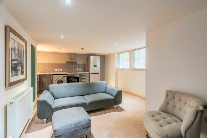 1 Bedroom Apartment To Rent In North Terrace, City Centre, NE2