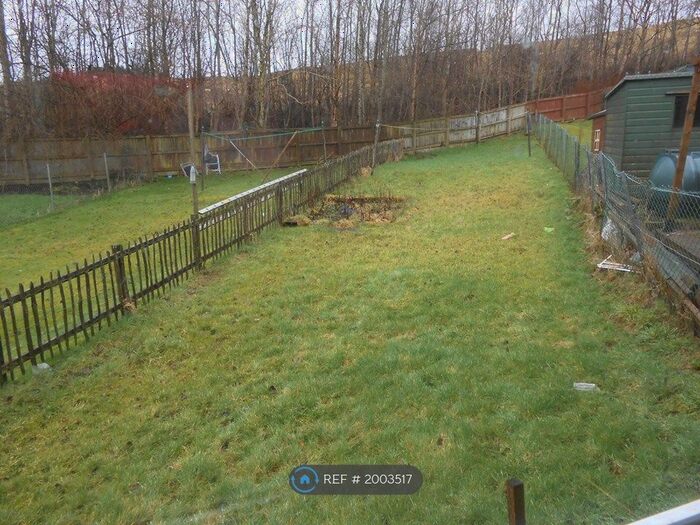 3 Bedroom Flat To Rent In Hillview Crescent, Glespin, Lanark, ML11