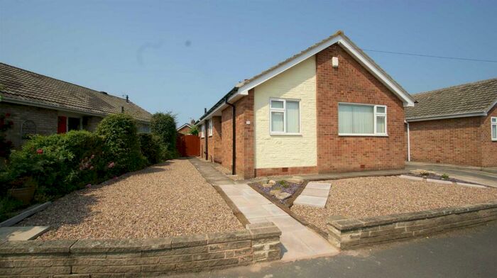 3 Bedroom Detached Bungalow To Rent In Templegate Avenue, Temple Newsam, Leeds, LS15